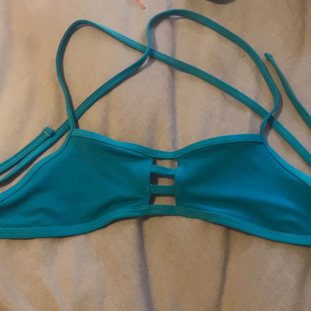 Jolyn size small cross back